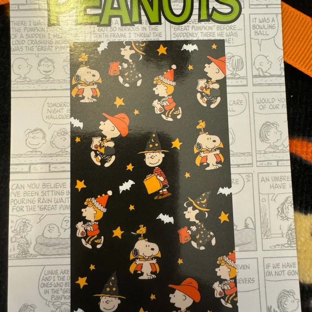 Peanuts Snoopy hand towels Halloween set of 2 NWT